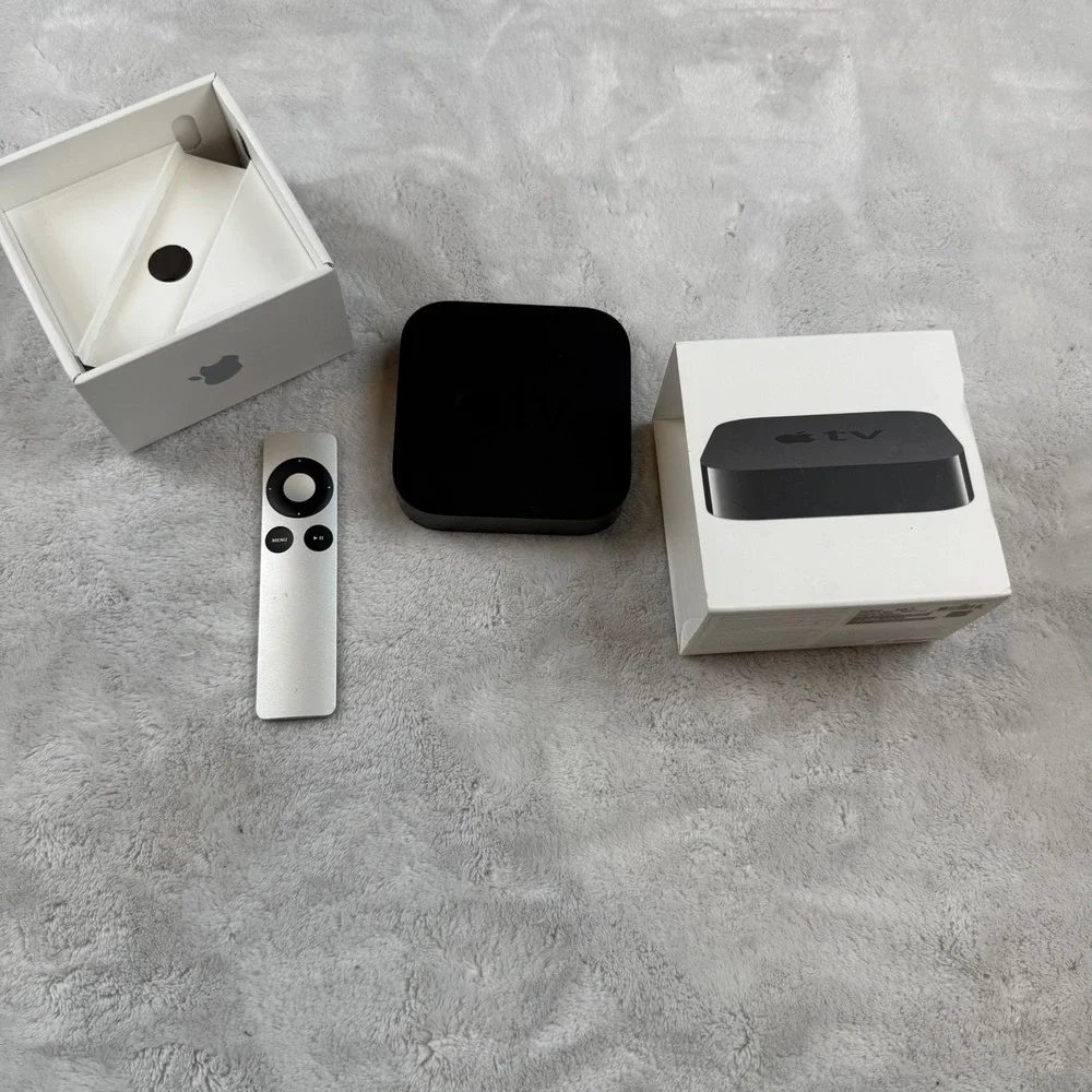 Apple TV 3rd Generation A1427 MD199LL/A Media Streamer Box‎ with Remote
